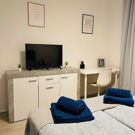 Quartier 7 - Zentral Gelegene Ferienwohnung Mit Stadtblick Бремергафен Екстер'єр фото