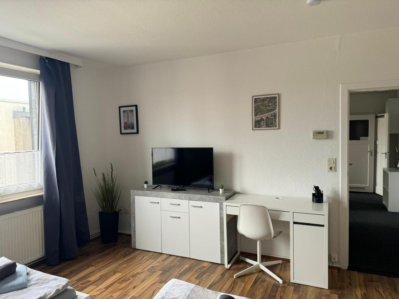 Quartier 7 - Zentral Gelegene Ferienwohnung Mit Stadtblick Бремергафен Екстер'єр фото